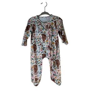 HIGHLAND COW Girl’s Floral Print Footed Pajama / Size: 3-6 Months